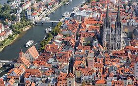 Hotel Regensburg Operated By Beepartment